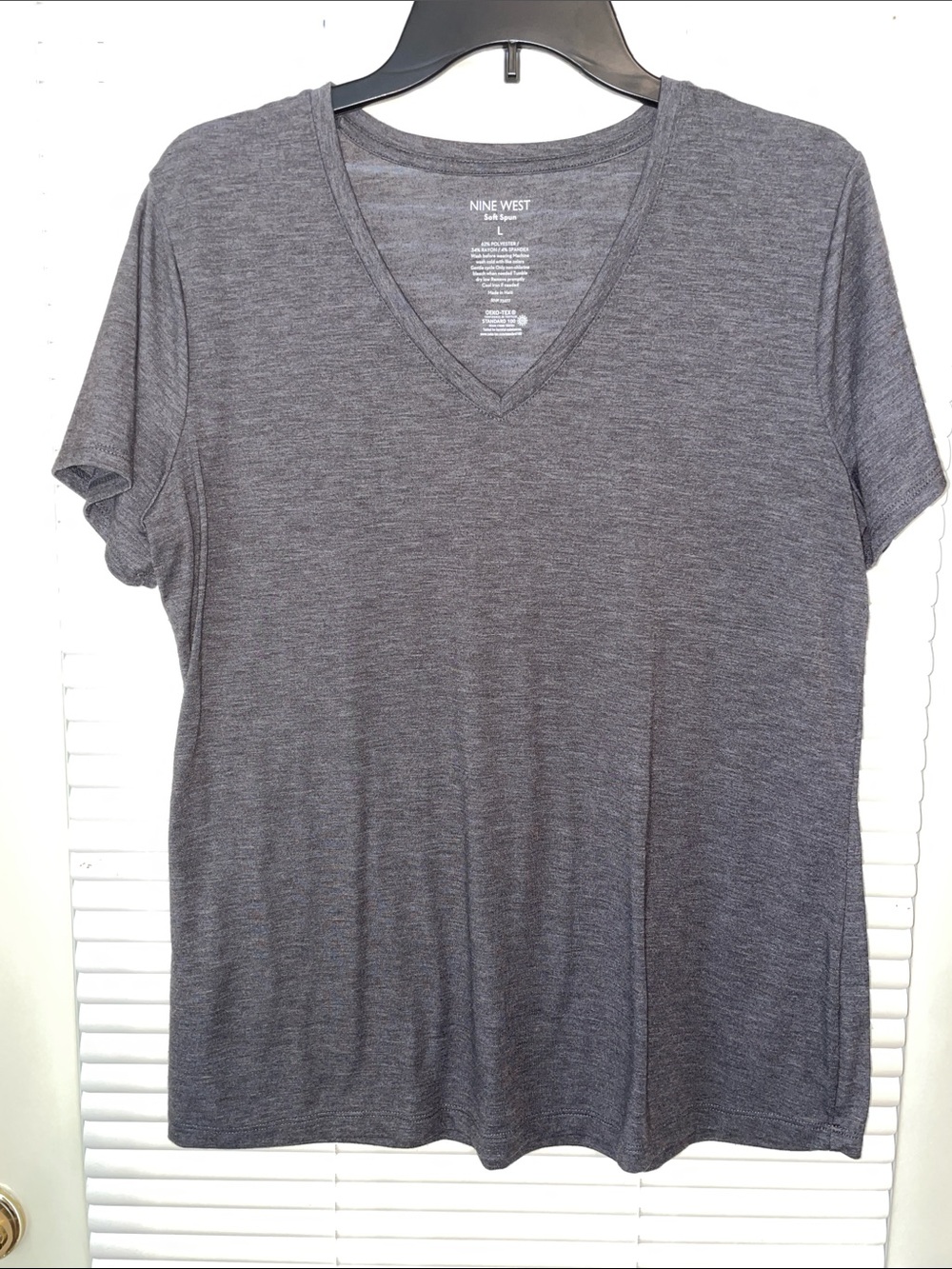 ‼️ BUNDLE 3/$20 - Nine West Charcoal V-Neck Short Sleeve Tee